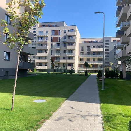 Târgu-MureşApartament Saraアパートメント エクステリア 写真
