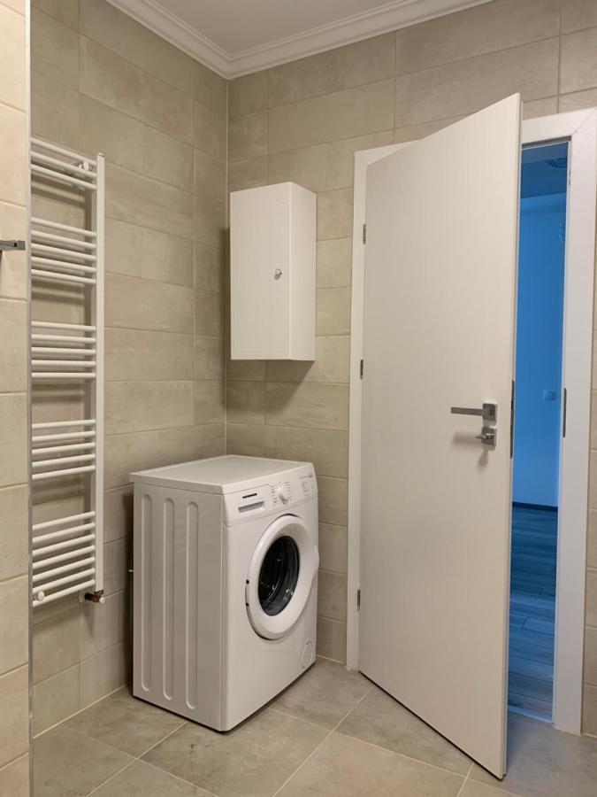 Târgu-MureşApartament Saraアパートメント エクステリア 写真